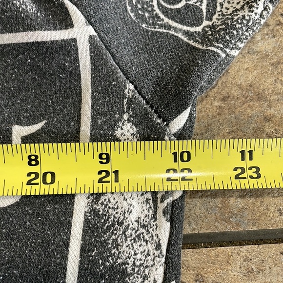 Liberty Flyer 80’s Vintage Elvis sweat shirt tagged medium made in USA 🇺🇸 - Picture 12 of 15